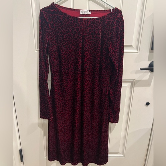 Vintage 8 CDC Red velvet leopard/cheetah print with Long Sleeves for Cocktail - Picture 1 of 9
